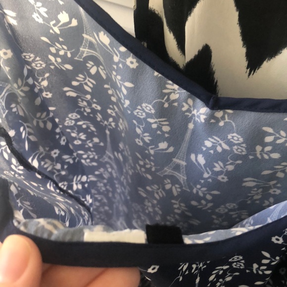 Two H&M Tanks - Picture 7 of 8